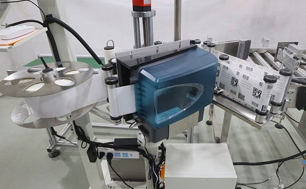 即時(shí)打印貼標(biāo)機(jī),貼標(biāo)機(jī),打印貼標(biāo)機(jī)