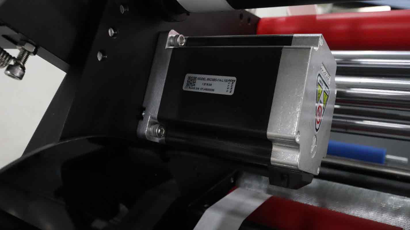 不干膠貼標(biāo)機,貼標(biāo)機,全自動貼標(biāo)機生產(chǎn)廠家