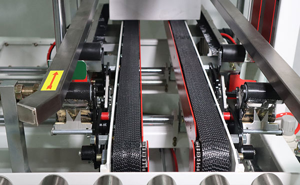 一字型全自動封箱機(jī)廠家,全自動封箱機(jī),封箱機(jī)廠家,佼佼者自動化